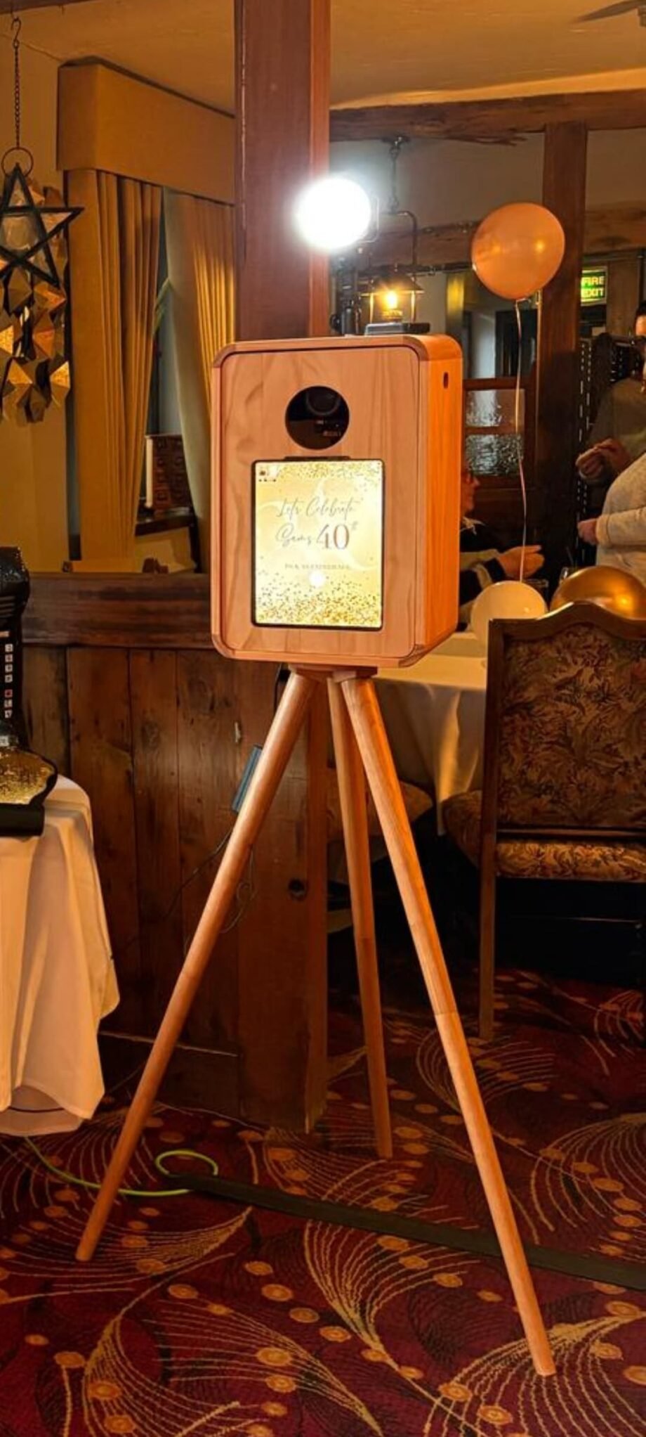 The Oaklyn Wooden Booth by Boothstation (DSLR and/or iPad Camera Photo ...
